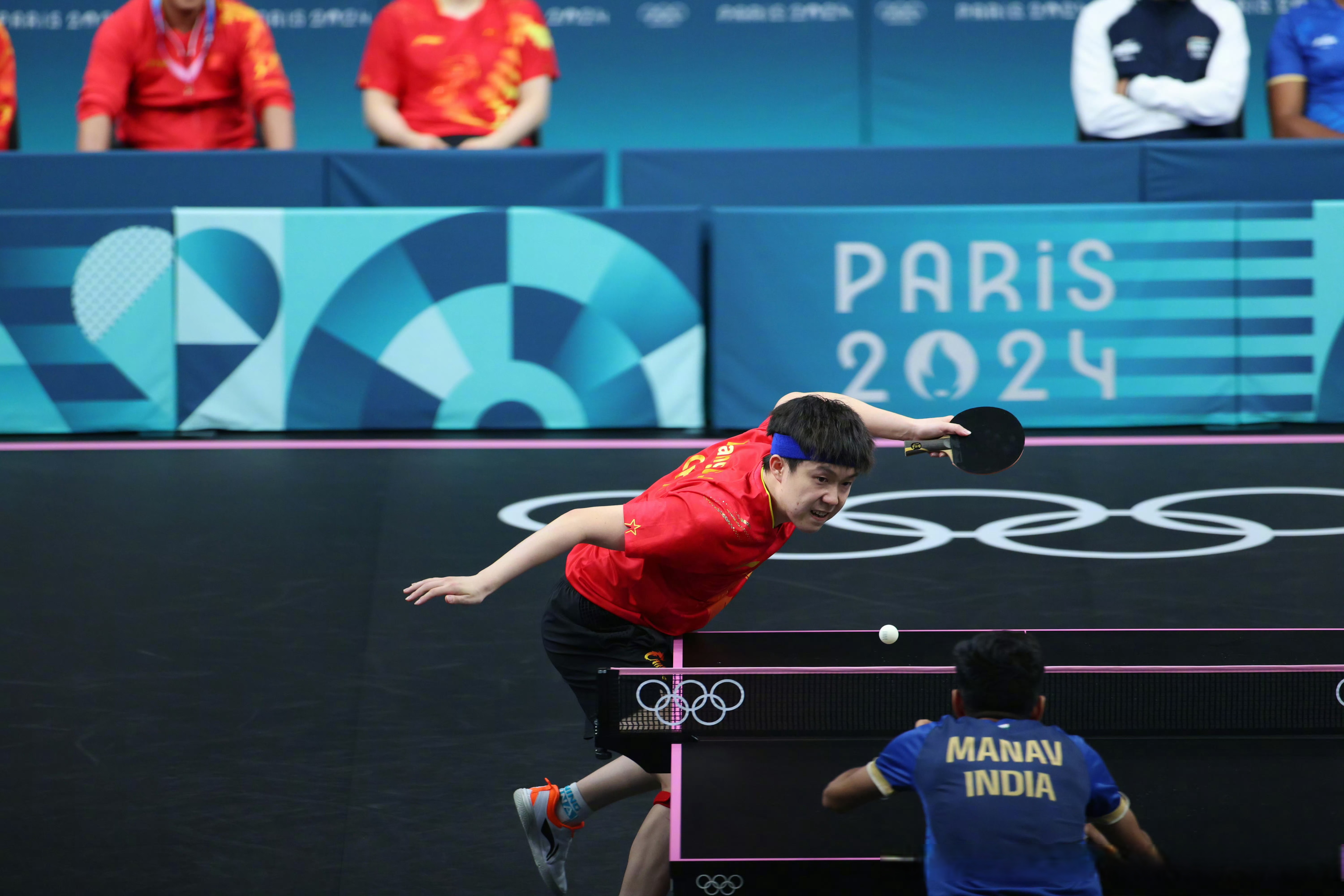 日本队鏖战德国队,马龙状态火热 日本队鏖战德国队,马龙状态火热