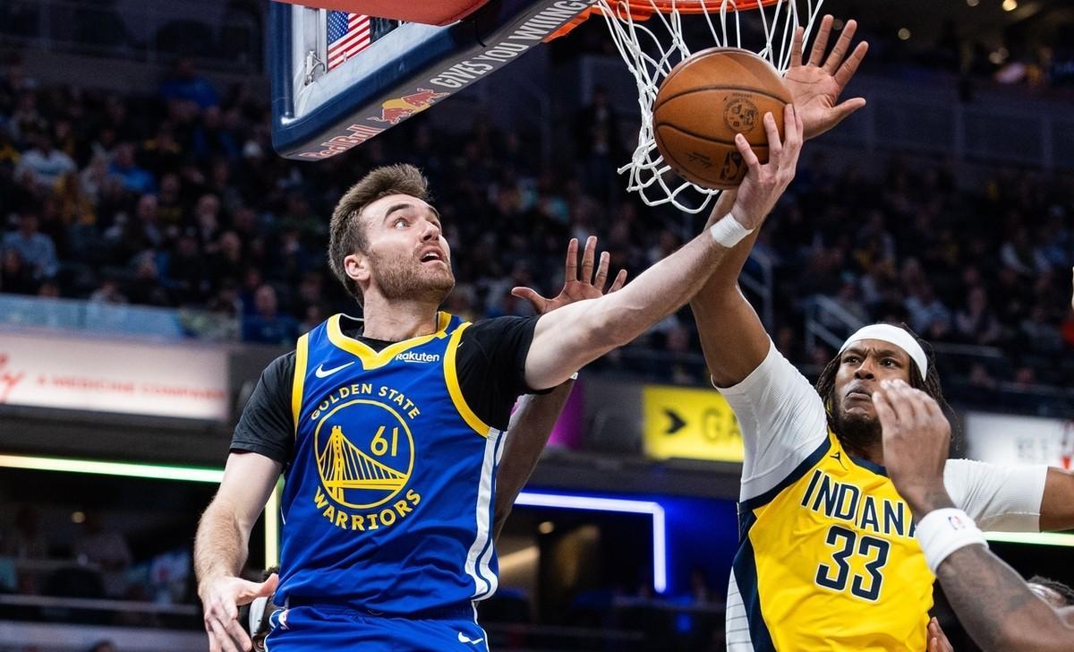 浙江队力克勇士，拉文高光表现