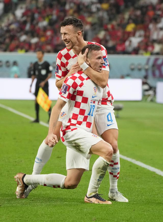 塞维利亚碾压莱比锡红牛，莫德里奇关键制胜