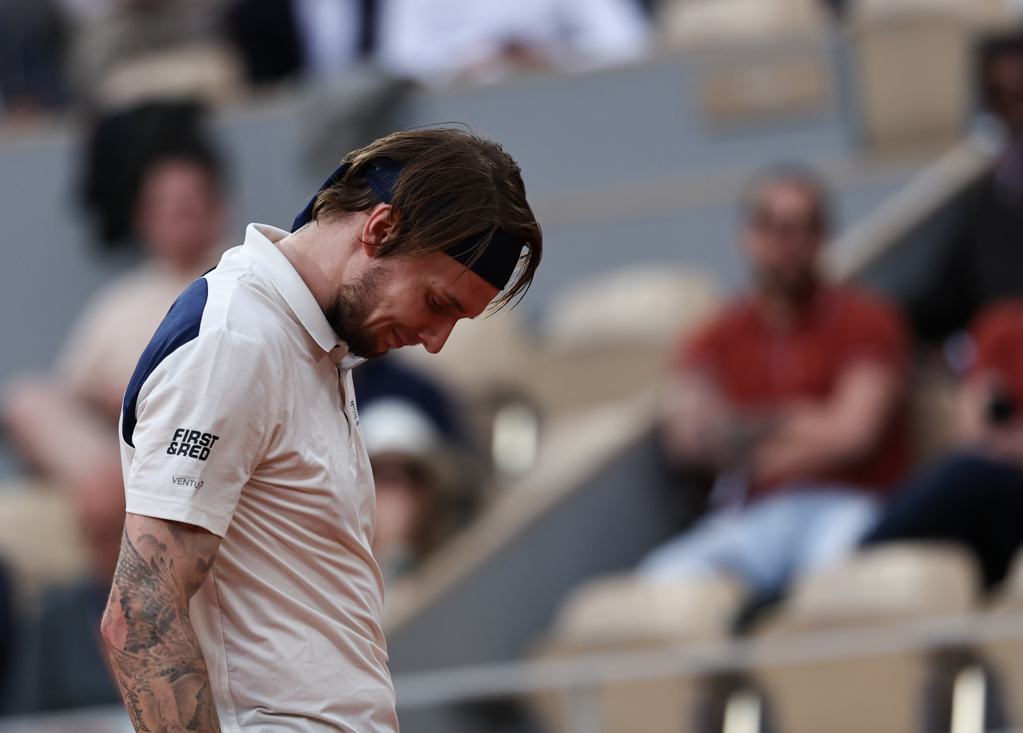 拉沃尔杯轻取法网，辛纳点燃赛场