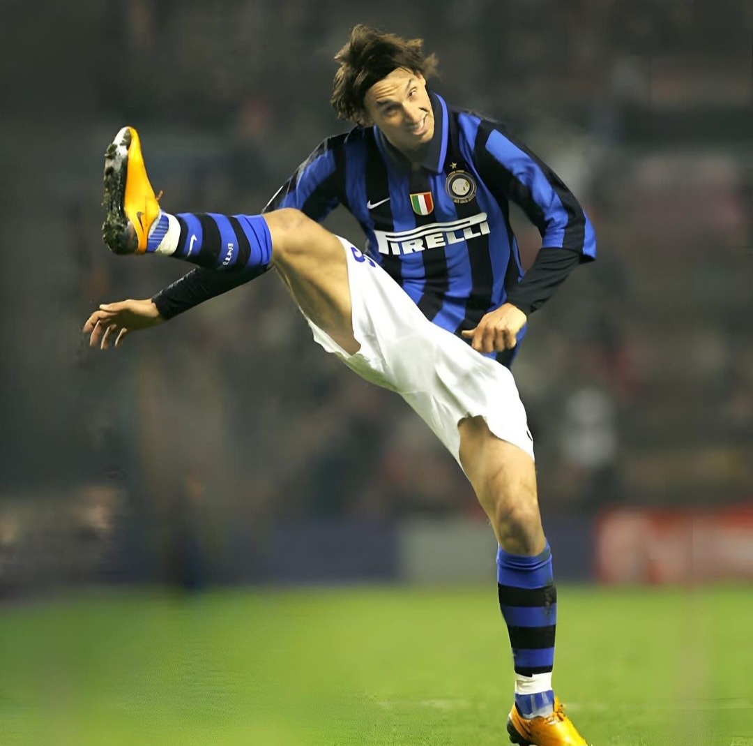 德国轻取AC米兰，伊布点燃赛场