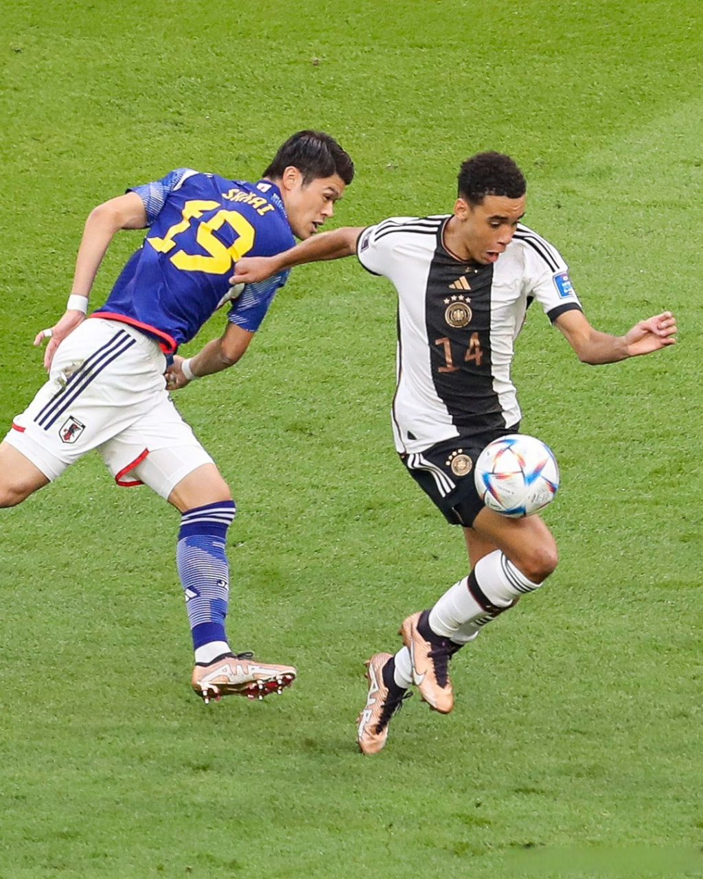 日本队横扫德国队,奥恰洛夫统治全场 日本队横扫德国队,奥恰洛夫统治全场