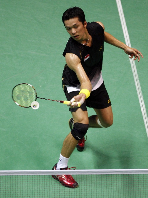 马来西亚羽毛球队爆冷印尼羽毛球队，陶菲克制霸全场